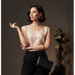 TALBOTS Petites 8P Beige Silk Cap Sleeve Petal Applique Top Blouse Sophisticated